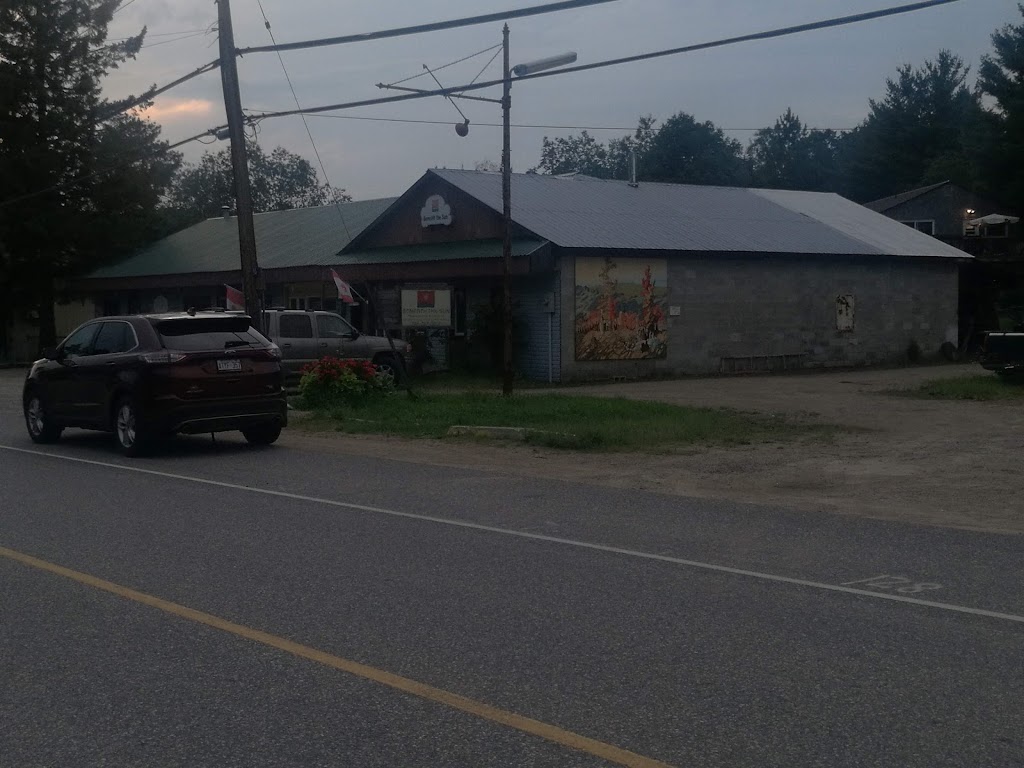 Baysville General Store | 18 Bridge St, Baysville, ON P0B 1A0, Canada | Phone: (705) 767-3459