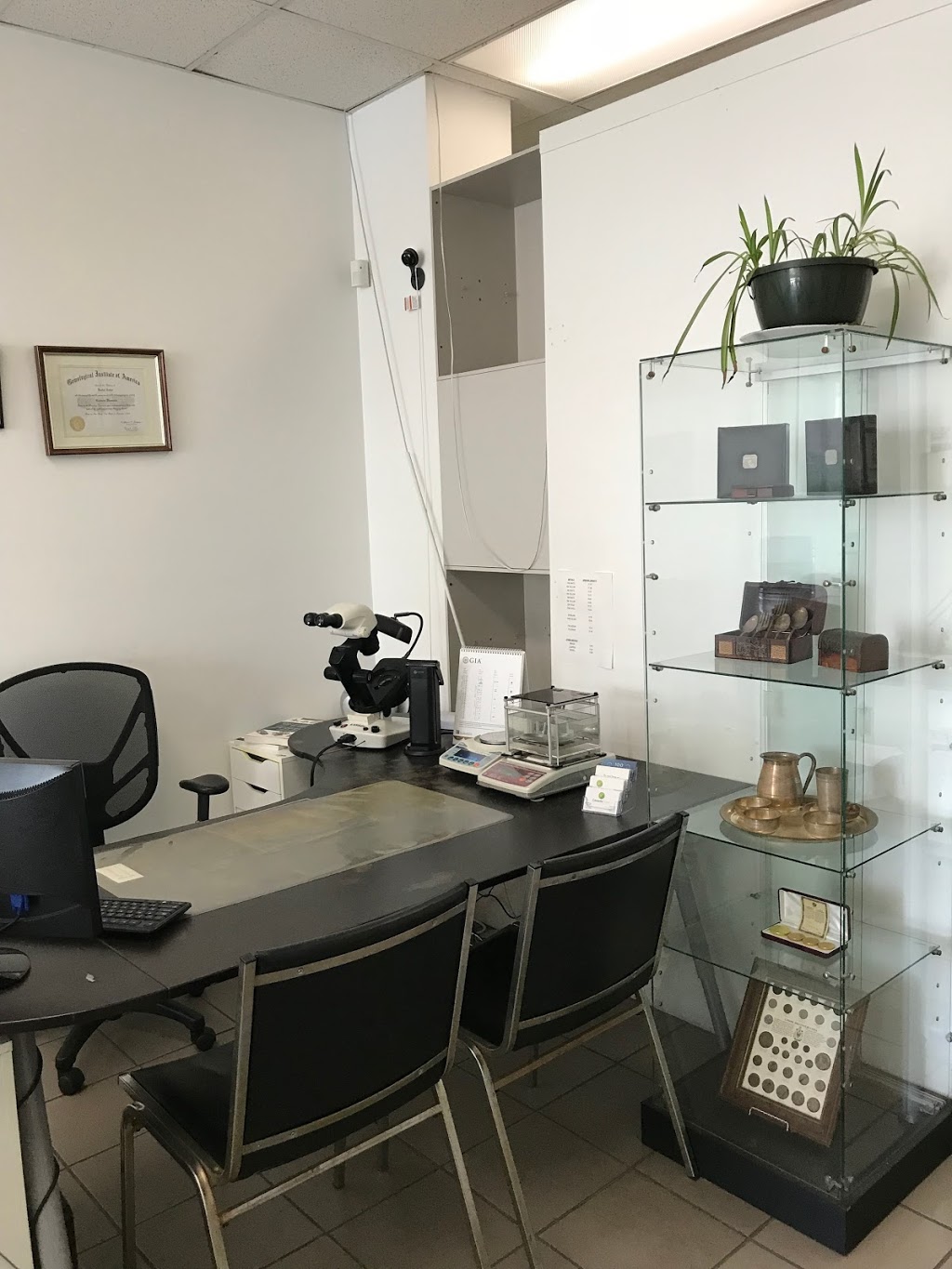 Surrey Gold Buyers | 10362 King George Blvd #120, Surrey, BC V3T 2W5, Canada | Phone: (604) 582-4653