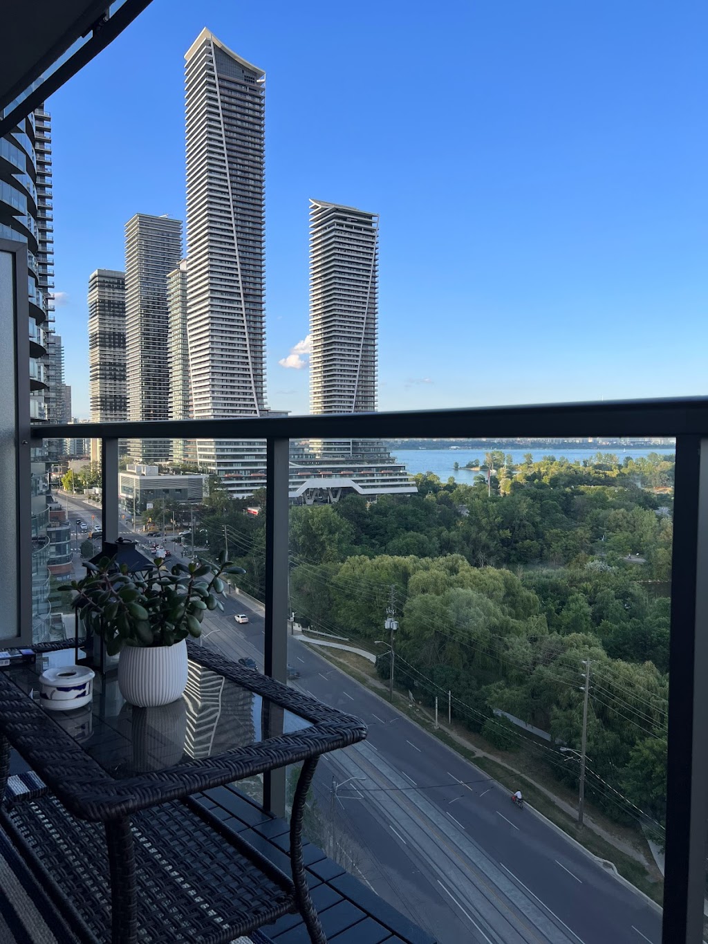 Beyond the Sea Condos - Star Tower | 2230 Lake Shore Blvd W, Etobicoke, ON M8V 0B2, Canada | Phone: (416) 201-6870