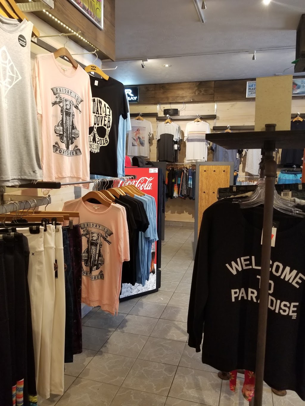 Daves World | 16 Walker St, Port Dover, ON N0A 1N0, Canada | Phone: (519) 583-0369