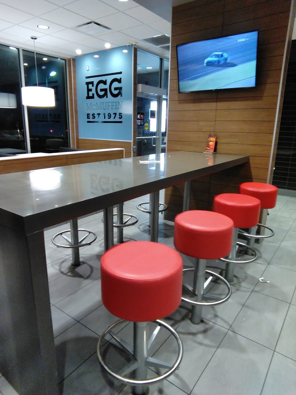 McDonalds | 11 Devonshire Dr, Winnipeg, MB R2C 4K7, Canada | Phone: (204) 949-0789