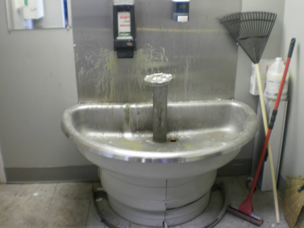 Streak-Free Janitorial | 135 Kodiak Blvd N, Lethbridge, AB T1H 6V3, Canada | Phone: (403) 331-0094