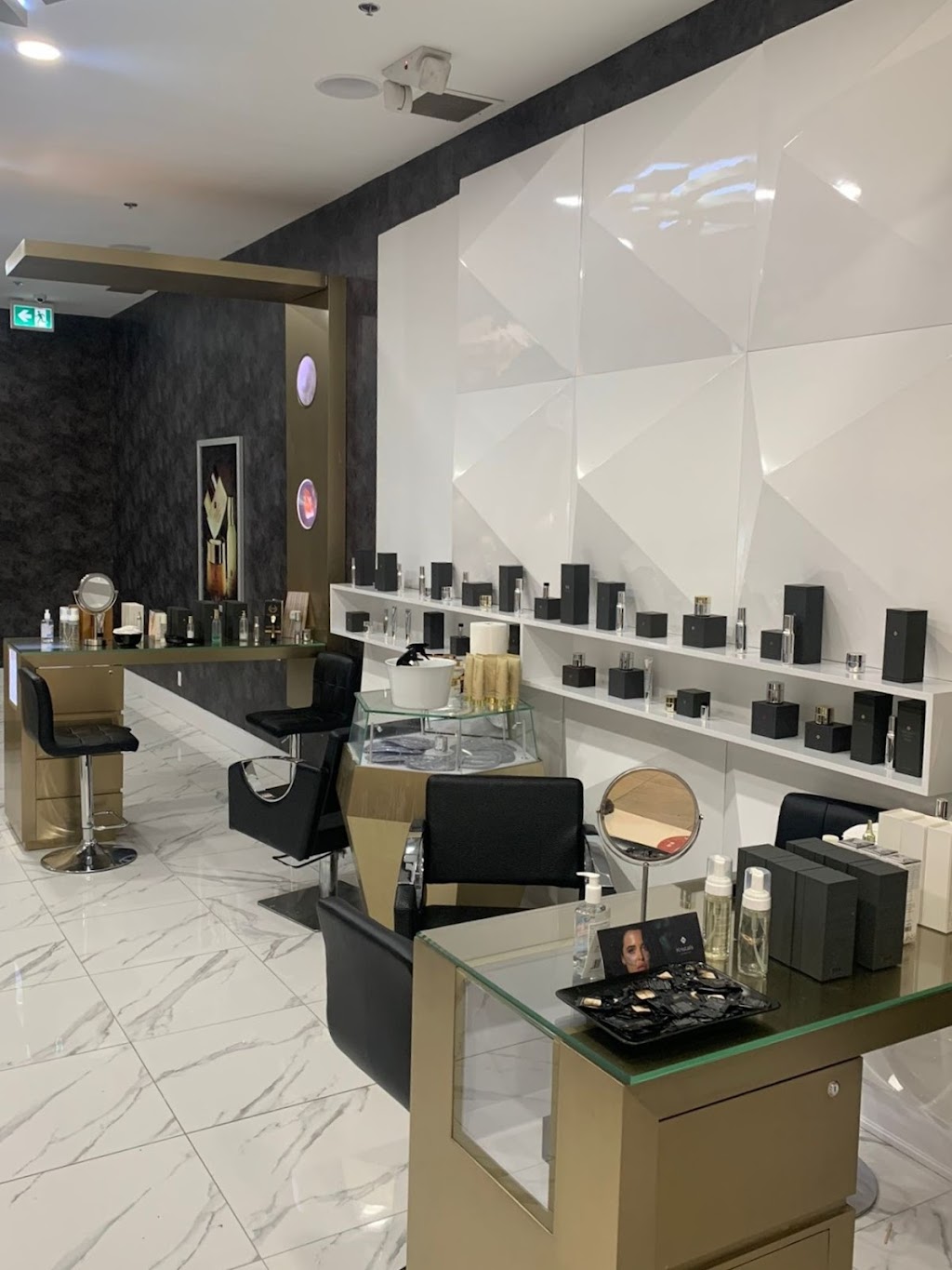 Kristals | Georgian Mall, 500 Bayfield St Unit D004, Barrie, ON L4M 4Z8, Canada | Phone: (647) 787-7105