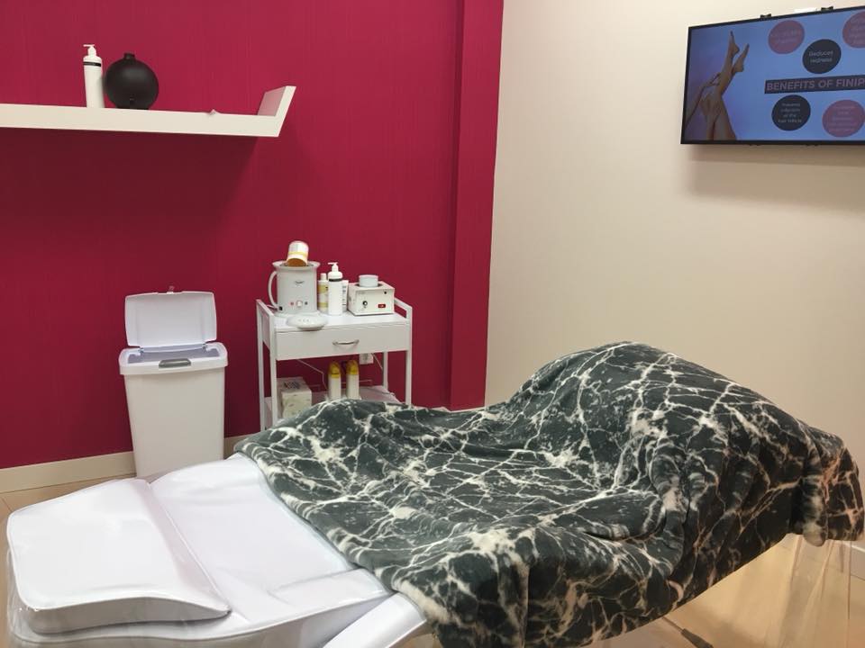 Beauty First | 1250 S Service Rd, Mississauga, ON L5E 1V4, Canada | Phone: (905) 633-8118