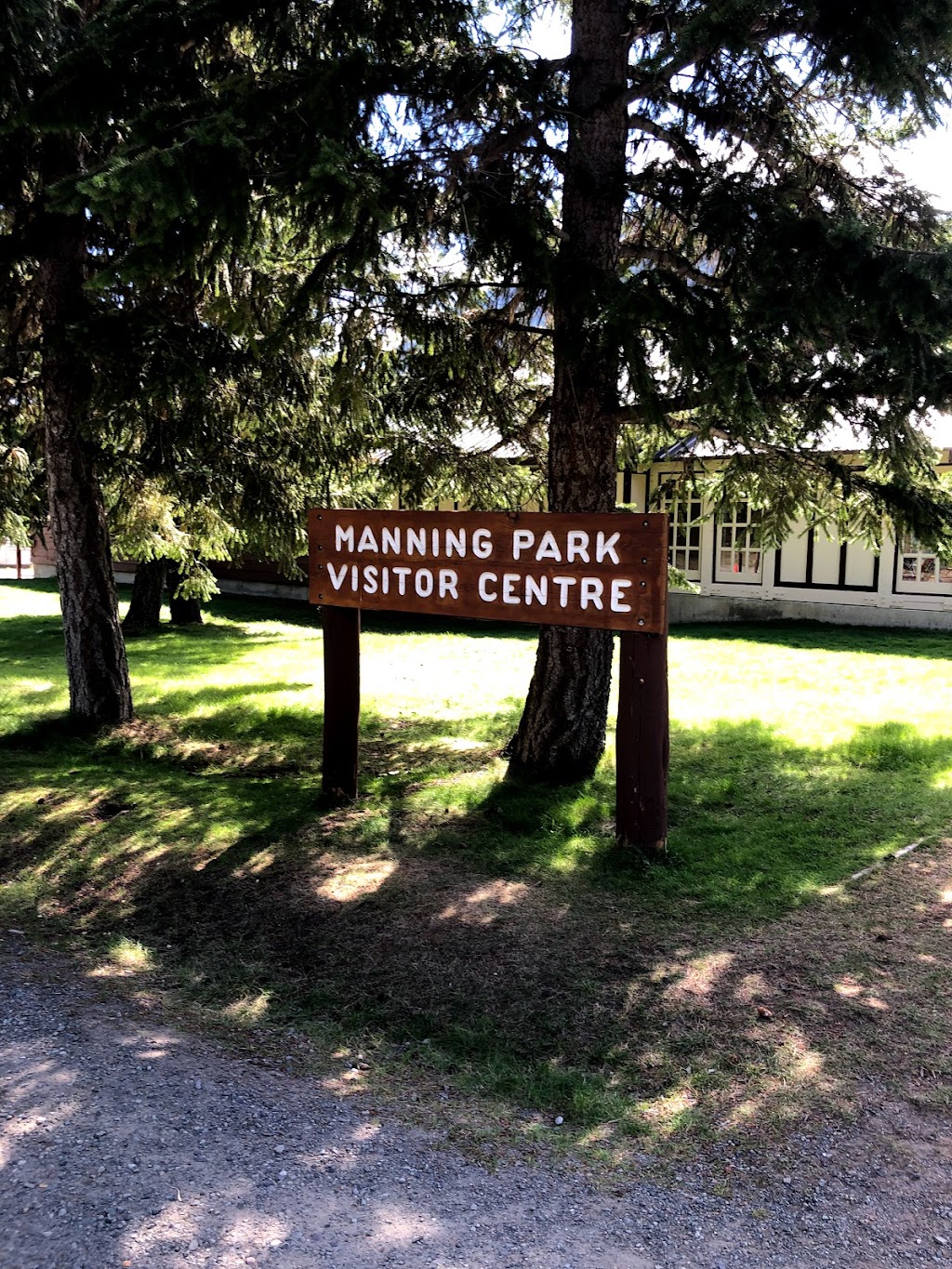 Manning Park Visitor Centre | travel agency | 7505 BC-3, Manning Park, BC V0X 1R0, Canada | 6046685953 OR +1 604-668-5953