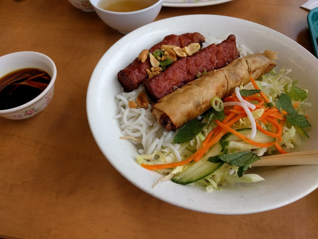 Pho Dui Bo Restaurant | 15 Cannon St E, Hamilton, ON L8L 1Z6, Canada | Phone: (905) 525-0100