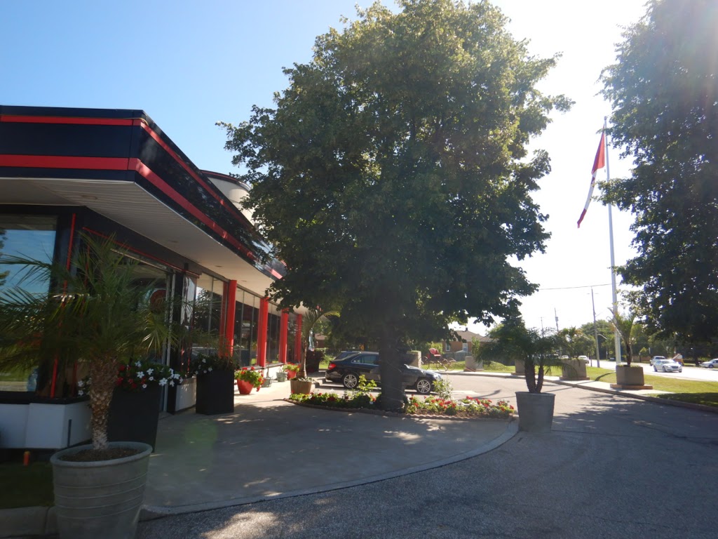 Formula First Collision Inc | 9420 Tecumseh Rd E, Windsor, ON N8R 1A2, Canada | Phone: (519) 979-2937
