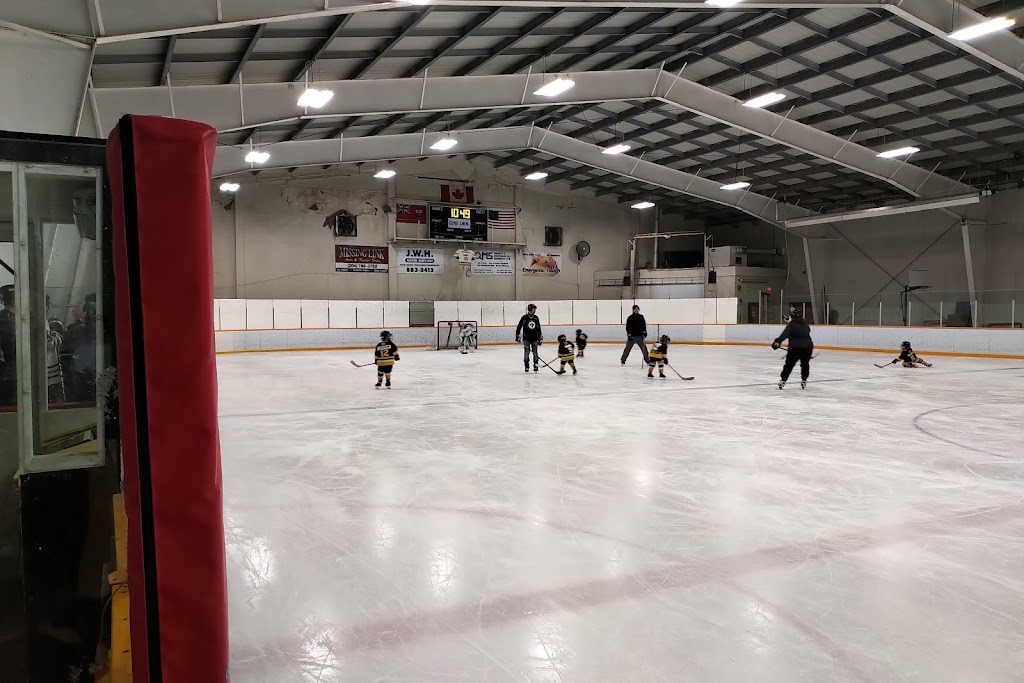 St. Adolphe Arena | 345 St Adolphe Rd, Saint Adolphe, MB R5A 1A2, Canada | Phone: (204) 883-2059