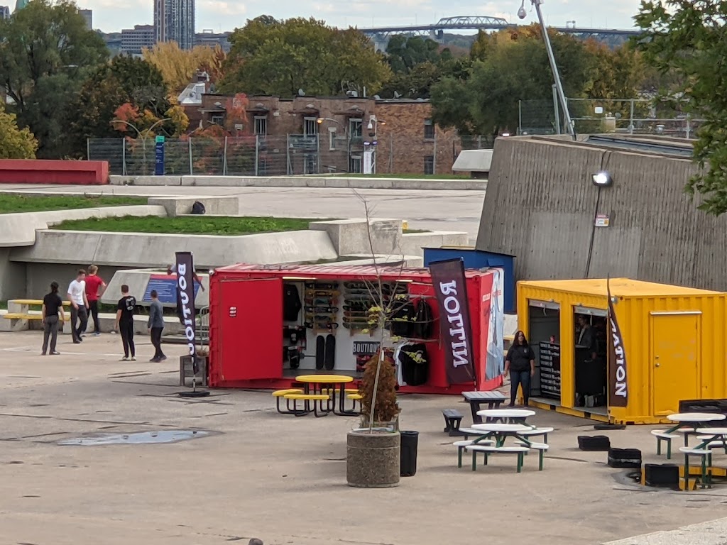 Vans skatepark | Esplanade du Parc olympique, 4545 Av. Pierre-De Coubertin, Montréal, QC H1V 3N7, Canada | Phone: (514) 252-4141