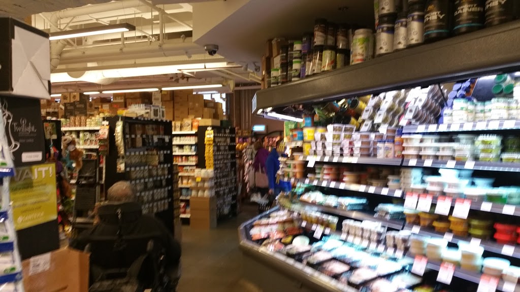 Donalds Market | 810 Quayside Dr, New Westminster, BC V3M 6B9, Canada | Phone: (604) 525-3331