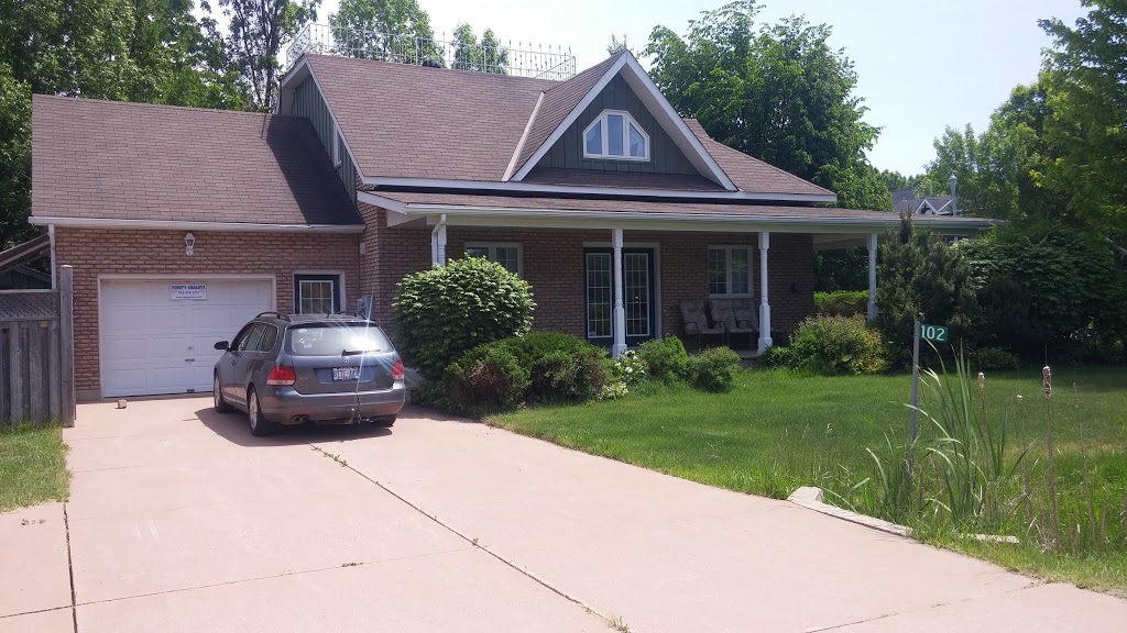 Tonys Chalets | 102 Lisas Ln, The Blue Mountains, ON L9Y 0L4, Canada | Phone: (705) 445-1721
