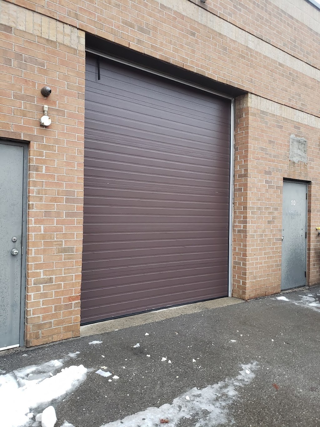 Burrell Overhead Door Ltd | 1853 Highway 7 West, Concord, ON L4K 1V4, Canada | Phone: (905) 669-1711