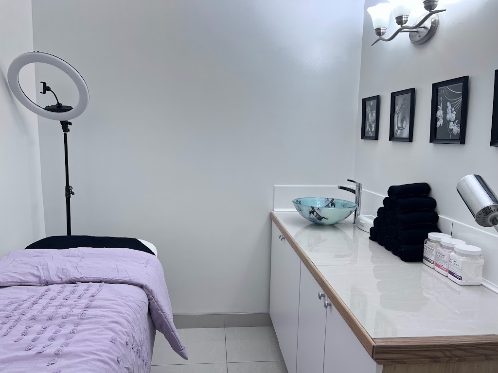 Silk & Lace Beauty | 288 St Moritz Dr SW, Calgary, AB T3H 5X8, Canada | Phone: (403) 604-7772