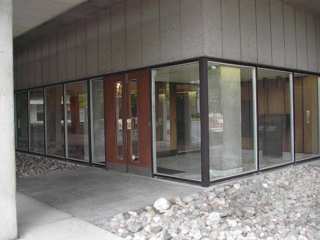 Island Park Towers | 185 Clearview Ave, Ottawa, ON K1Z 6R9, Canada | Phone: (613) 729-4347