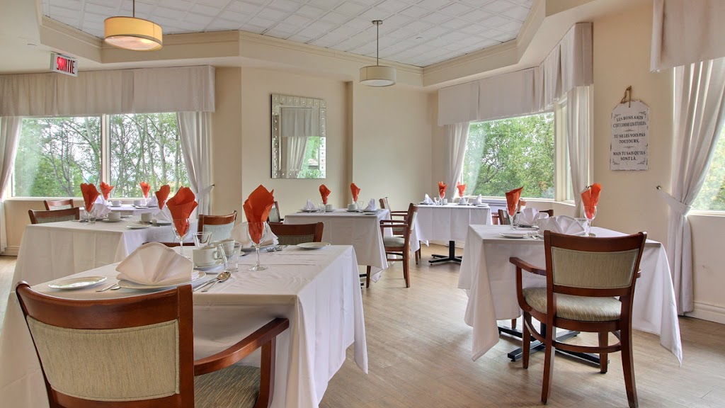 Chartwell Villa Saguenay résidence pour retraités | 1901 Rue des Roitelets, Chicoutimi, QC G7H 7L7, Canada | Phone: (418) 579-1257