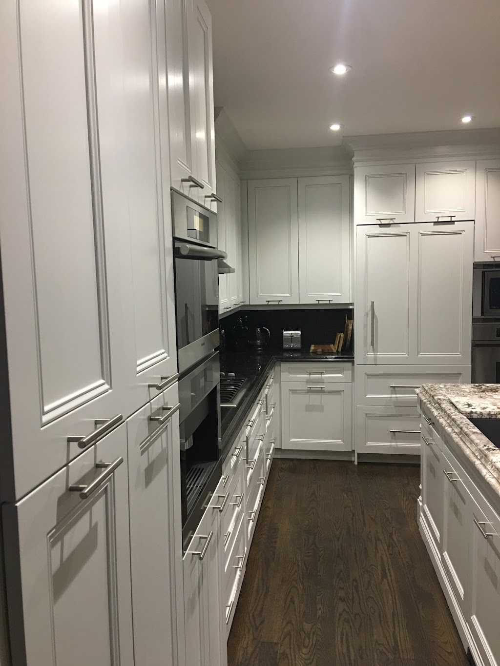 SPRAYBOX - Kitchen & Furniture Painter | 6141 Atlantic Dr #8, Mississauga, ON L5T 1L9, Canada | Phone: (647) 838-7795