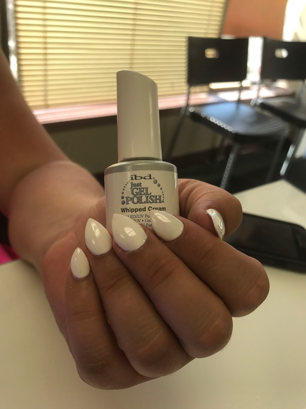 Dahlia Nail Studio | 5012 16 Ave NW #3, Calgary, AB T3B 0N3, Canada | Phone: (587) 703-2007