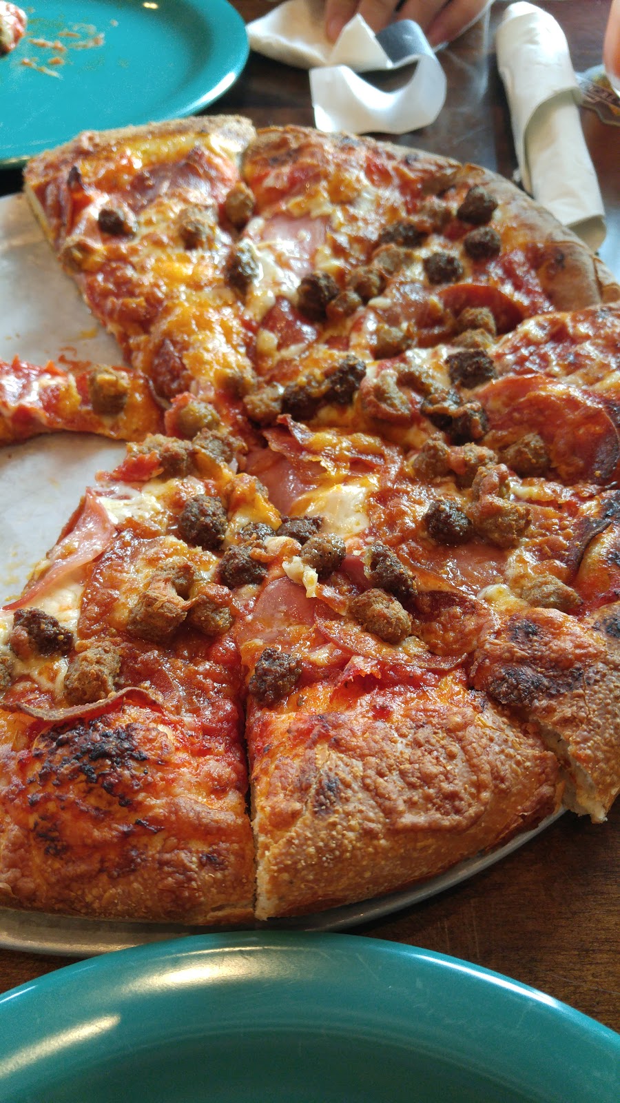 Jacks Pizza Café | 6709 Ellerslie Rd SW, Edmonton, AB T6X 2A1, Canada | Phone: (780) 752-3232