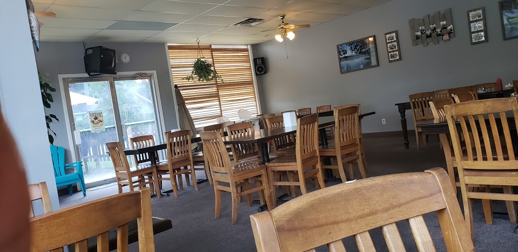 Belle Aire Restaurant | 1270 Maple Rd, Belle Ewart, ON L0L 1C0, Canada | Phone: (705) 456-4111