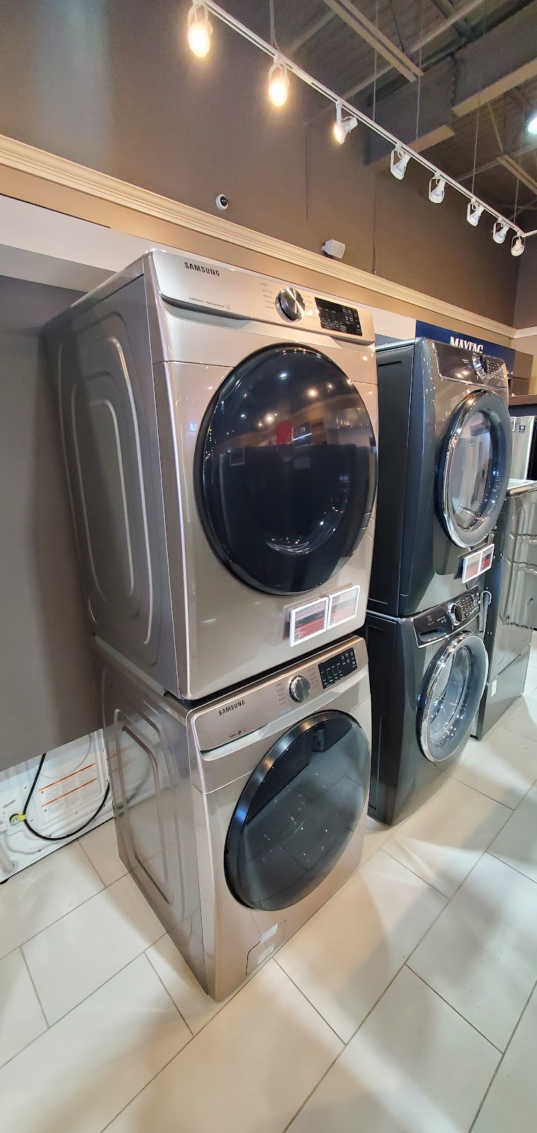 Canadian Appliance Source Ottawa / Gatineau | 100 Trainyards Dr, Ottawa, ON K1G 0Z1, Canada | Phone: (613) 627-3412