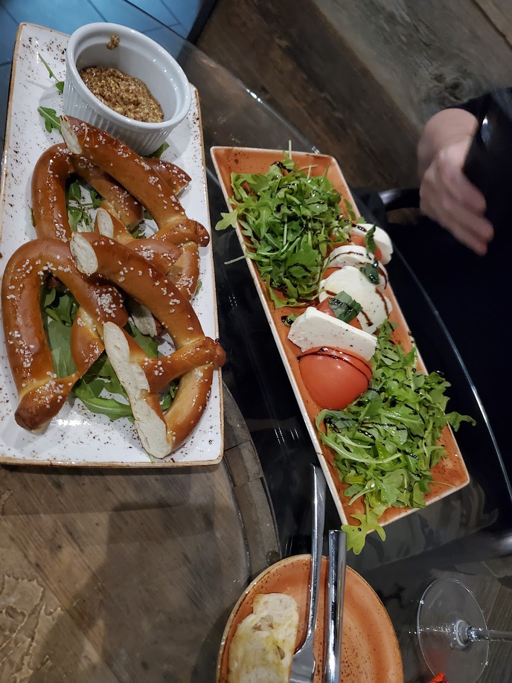 The Olive Board Charcuterie & Wine Bar | 220 Wilson St E, Ancaster, ON L9G 2B8, Canada | Phone: (905) 928-9463