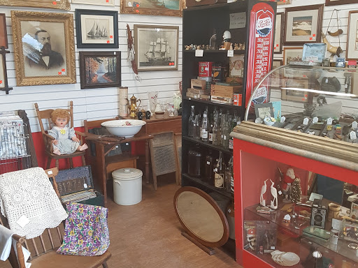 Avon River Antiques | home goods store | 40 Water St, Windsor, NS B0N 2T0, Canada | 9027981281 OR +1 902-798-1281