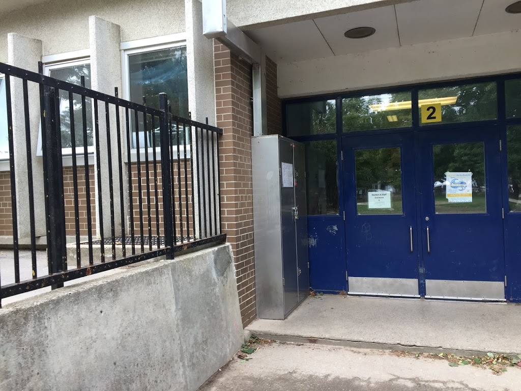 Kew Beach Junior Public School | 101 Kippendavie Ave, Toronto, ON M4L 3R3, Canada | Phone: (416) 393-1810