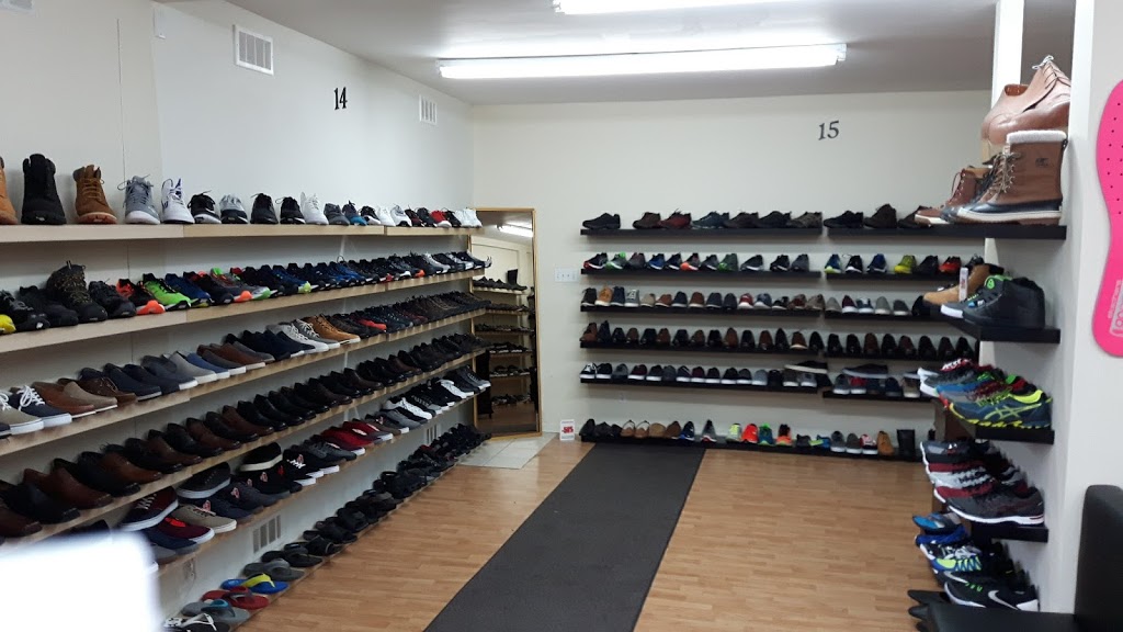 Pieds Geants Chaussures | 504 Notre-Dame Aile B Suite 1000, Repentigny, QC J6A 2T8, Canada | Phone: (514) 586-0023