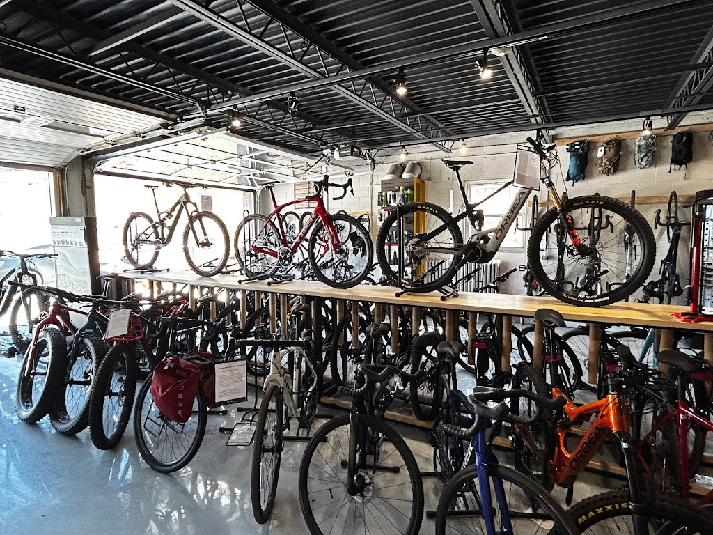 Qui Roule | 1772-g Rue Galt O, Sherbrooke, QC J1K 1H8, Canada | Phone: (819) 791-5001
