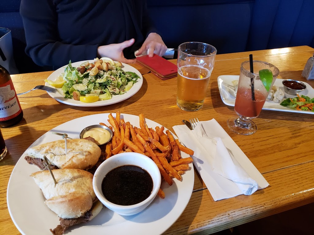 Black Bear Pub Ltd | 6201 Doumont Rd, Nanaimo, BC V9T 6G7, Canada | Phone: (250) 390-4800