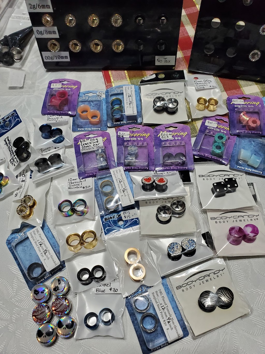 BodyFx Piercing and Quality Jewelry Sales | 178 Provincial Trunk Highway #12n division No.2 Steinbach Phoenix Salon in, Clearspring Mall, Steinbach, MB R5G 1T7, Canada | Phone: (204) 392-2775