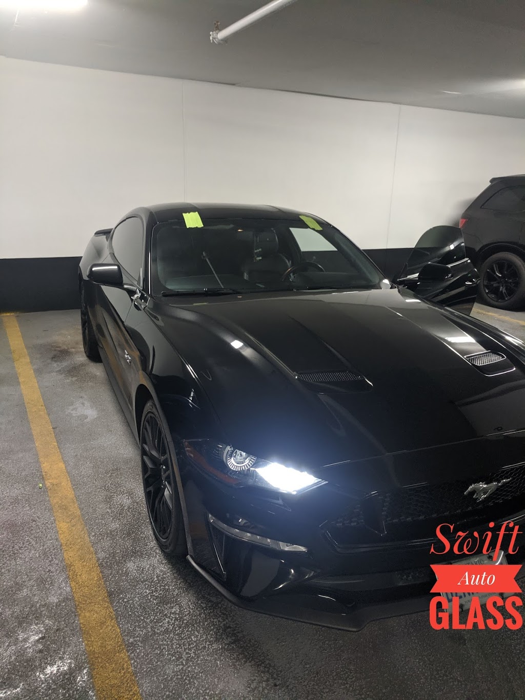 Swift auto glass | 101 Steeles Ave E, North York, ON M2M 3Y4, Canada | Phone: (647) 216-6626