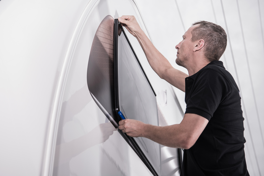 Service Department at Guarantee RV Centre | 34 Commercial Dr, Calgary, AB T3Z 2A7, Canada | Phone: (403) 273-1000