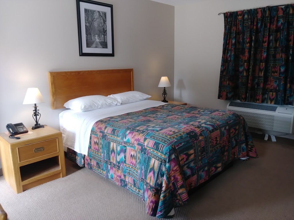 Moonlight Motel | 6160 Hwy 7, Havelock, ON K0L 1Z0, Canada | Phone: (705) 778-3332