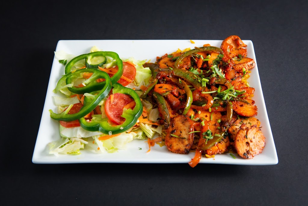 Royal Tandori Quebec city | 1746 1re Ave, Québec, QC G1L 3L7, Canada | Phone: (418) 523-3663