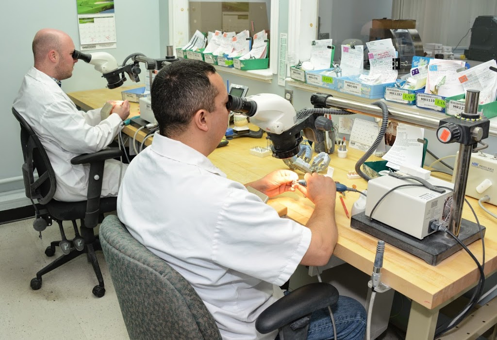 Emerald Dental Works | 71 Emerald St S, Hamilton, ON L8N 2V4, Canada | Phone: (888) 251-7171
