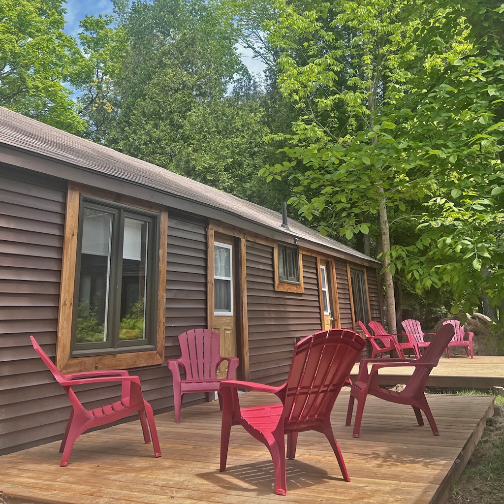 Red Bay Lodge | 462 Huron Rd, Mar, ON N0H 1X0, Canada | Phone: (519) 534-1010