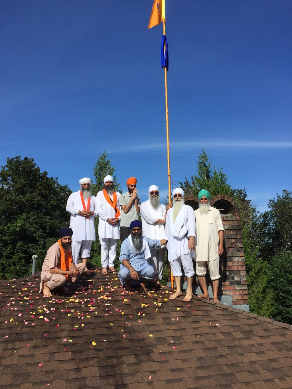 Gurdwara Sachkhand Isher Darbar | 32839 Downes Rd, Abbotsford, BC V2S 7V6, Canada | Phone: (718) 259-5783