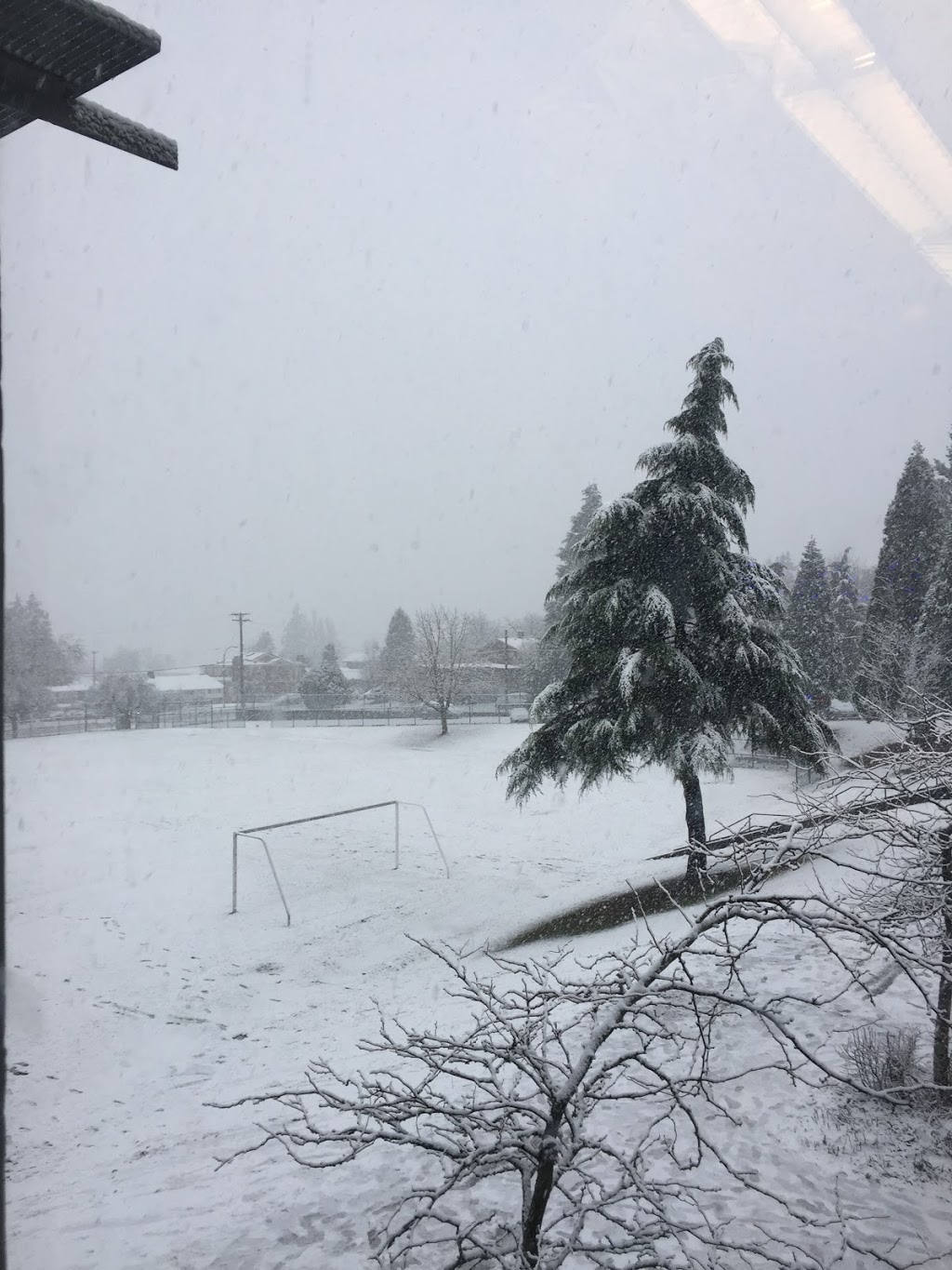 Sir Winston Churchill Secondary | 7055 Heather St, Vancouver, BC V6P 3P7, Canada | Phone: (604) 713-8189