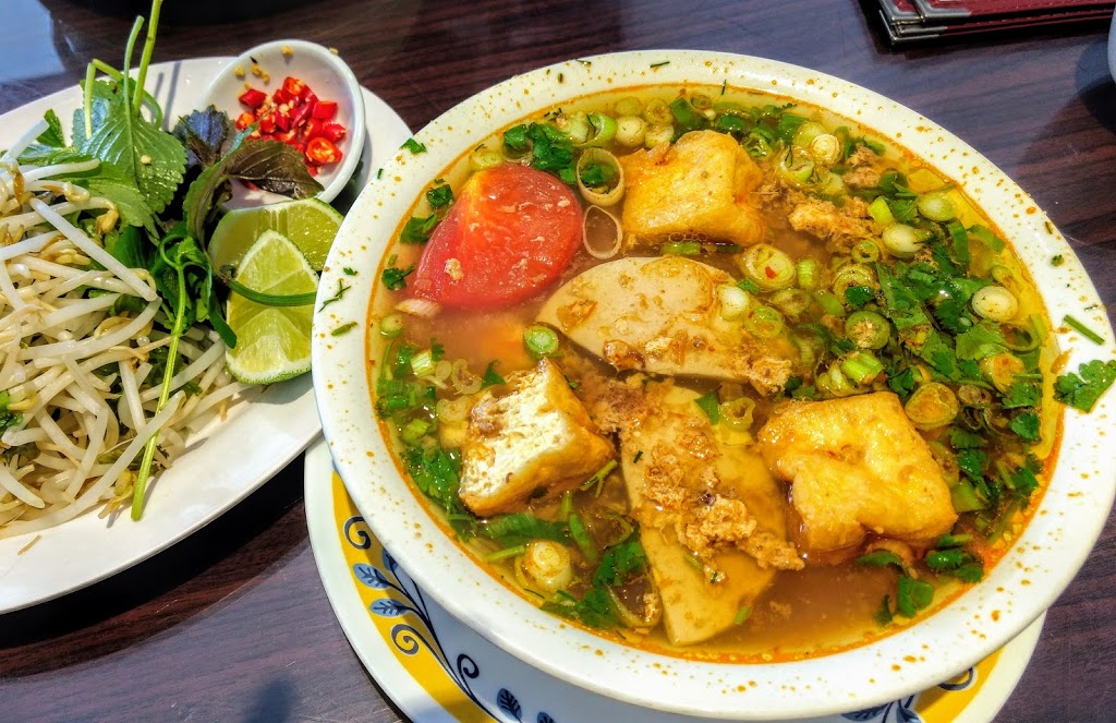 Bun Cha Ca Hoang Yen | 5083 Victoria Dr, Vancouver, BC V5P 3T9, Canada | Phone: (604) 321-2711