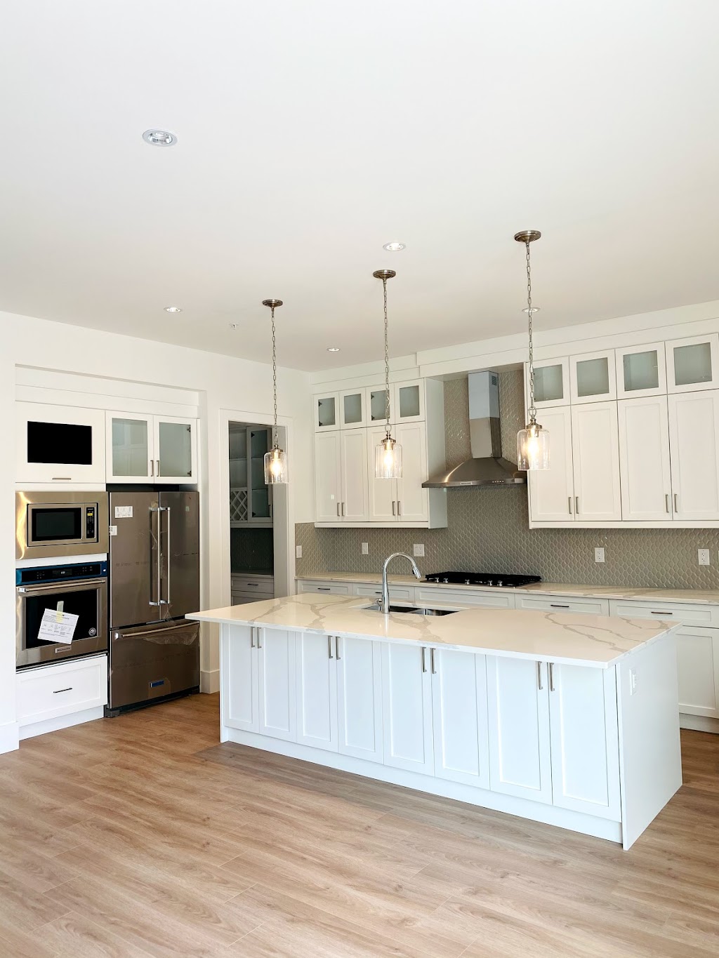 Omega kitchen cabinets ltd | 12507 80 Ave #307, Surrey, BC V3W 3A4, Canada | Phone: (778) 578-9936