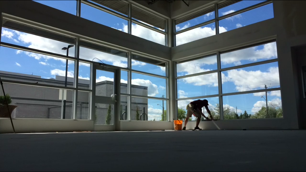 Dylan the Window Cleaner | 40 Garners Ln, Brantford, ON N3T 6P5, Canada | Phone: (905) 966-0905