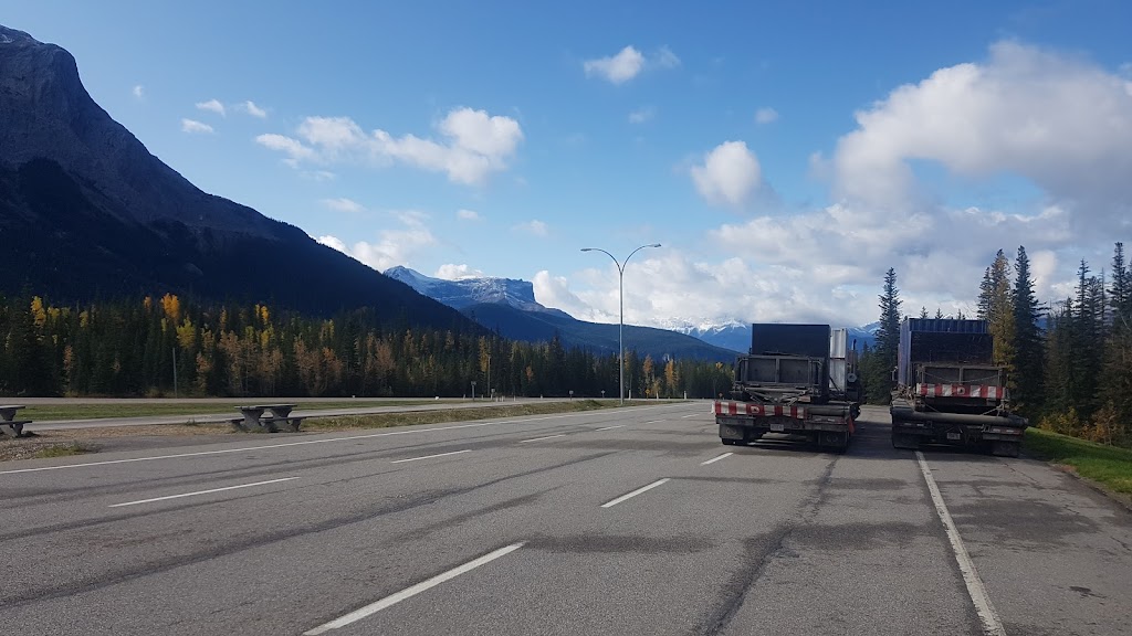 6S Trinity Transport | BOX 1863, 537 N 200 E, Raymond, AB T0K 2S0, Canada | Phone: (780) 915-3031