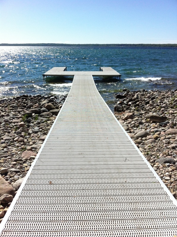 Fosters Dock Services | 13 Victory Crescent, Penetanguishene, ON L9M 1B6, Canada | Phone: (705) 309-9515