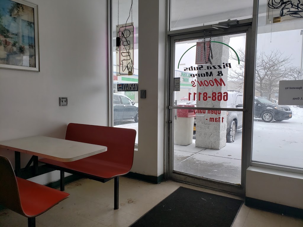 Moons Pizza | 4779 Transit Rd, Depew, NY 14043, USA | Phone: (716) 668-8111