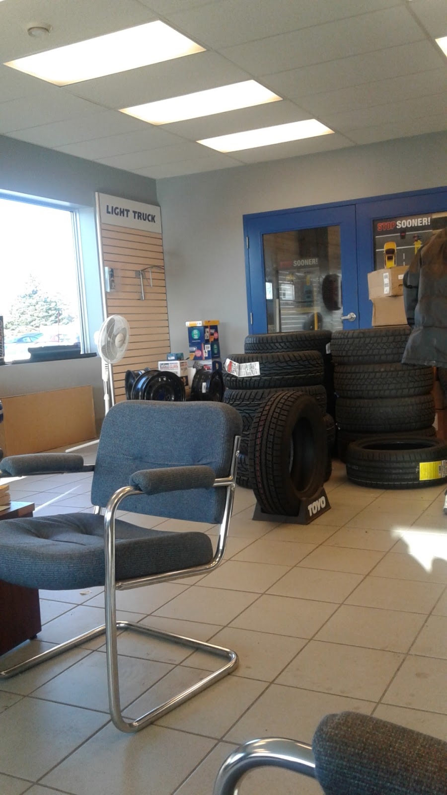 Scotia Tire | 975 Cole Harbour Rd, Dartmouth, NS B2V 1E8, Canada | Phone: (902) 404-3133