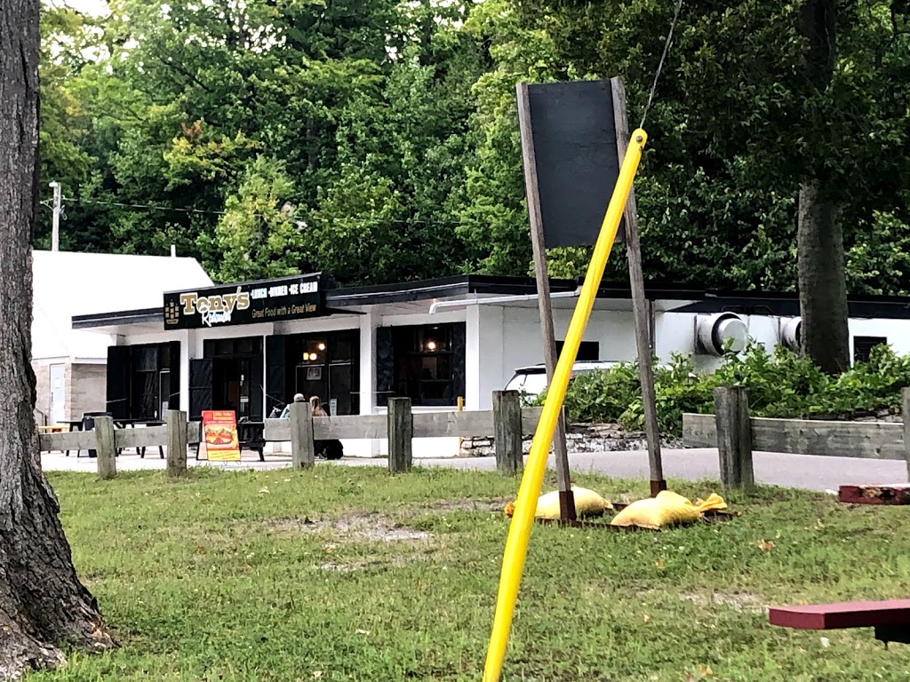 Tony’s Restaurant | 646 Little Lake Park Rd, Midland, ON L4R 4K3, Canada | Phone: (647) 721-0181