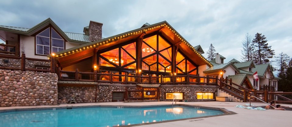 Lizard Creek Lodge | 5346 Highline Dr, Fernie, BC V0B 1M6, Canada | Phone: (877) 228-1948
