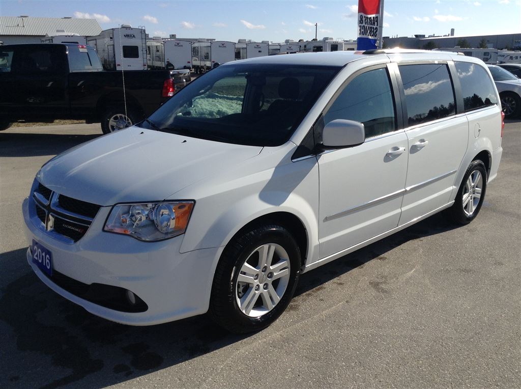 Arthur Chrysler Sales & Leasing | 1000 Main St N, Mount Forest, ON N0G 2L1, Canada | Phone: (519) 323-1981