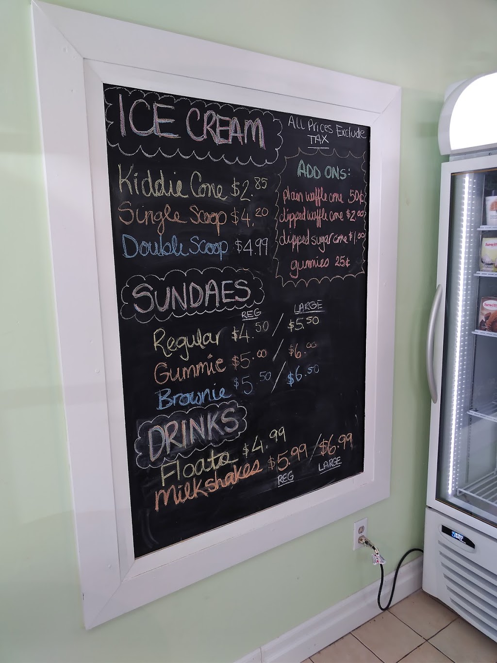 Village Cafe & Creamery | 19 Main St S, Waterdown, ON L0R 2H0, Canada | Phone: (289) 238-9481